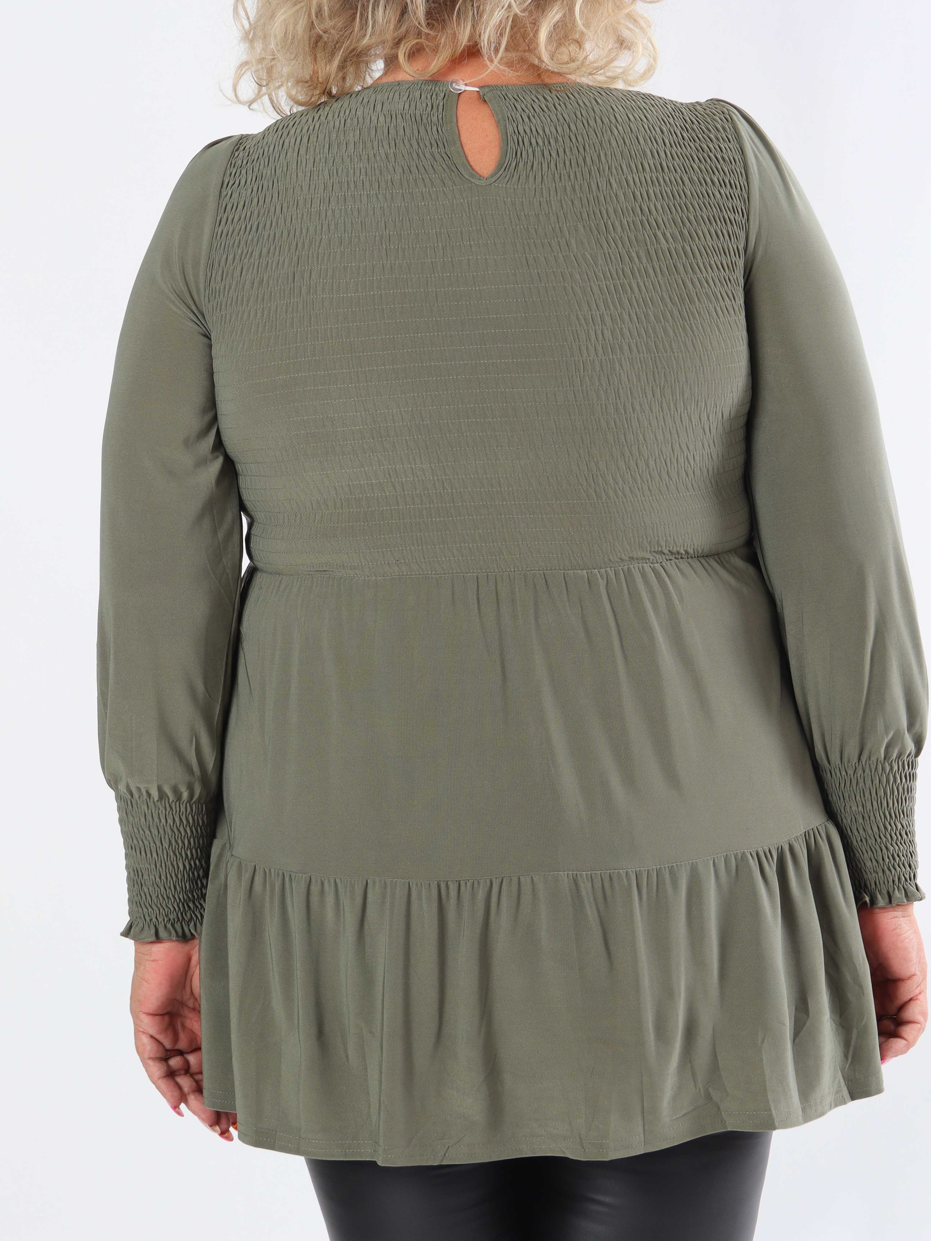 Kelly Shirt - Elastisk plus size blus med smock över bröstet